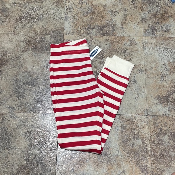 Old navy pajama set Christmas jammies NWT - Picture 4 of 4